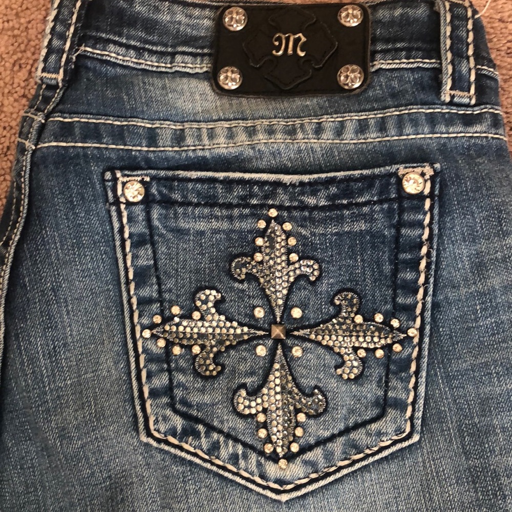 Women’s size 33 (14) MISS ME